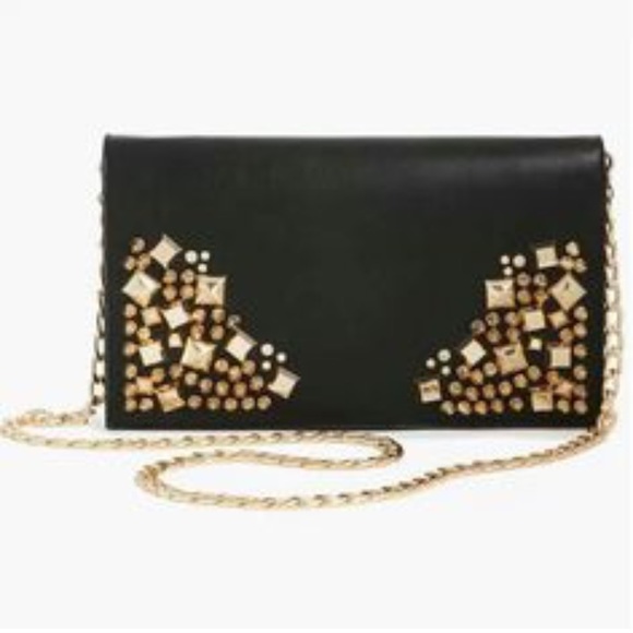 bebe Handbags - Bebe clutch bag!! 🌸